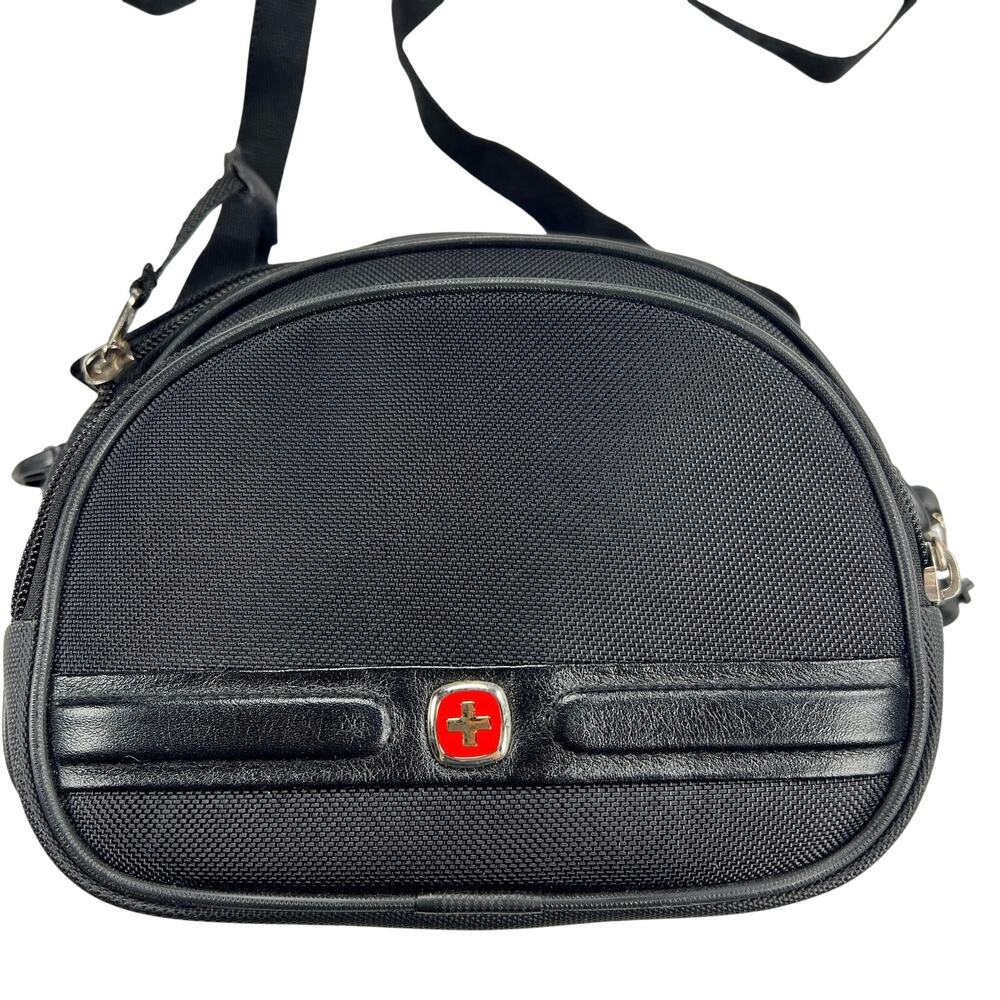 Wenger Swiss Army The Trend Black Nylon Dual Zip Top Camera Bag WA-7888-02